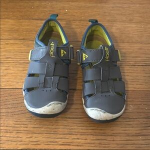 Plae Sam 2.0 Grey Sandals